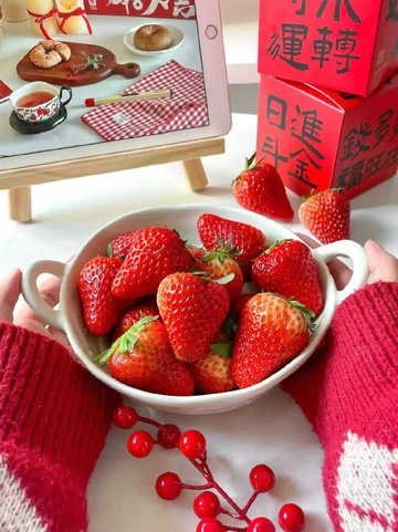 🍓「丹东 99 大草莓，冬日里的甜蜜炸弹！」