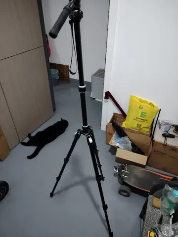 这款三脚架，专治拍照手抖星人的“废片脸”！