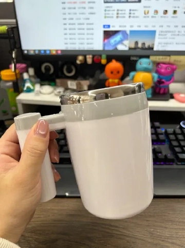 是咖啡星人和懒人必备的电动搅拌杯！