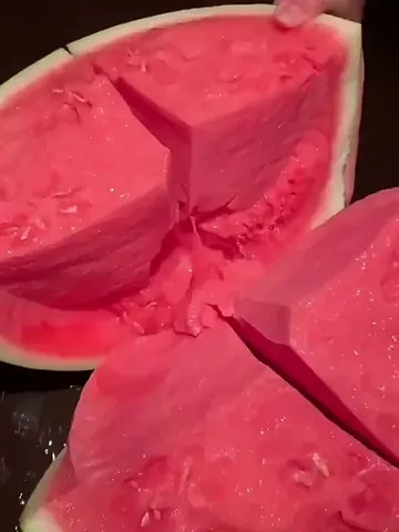 蒲恋正宗麒麟西瓜当季新鲜水果8424美都西瓜现摘薄皮无籽脆甜多汁 【89%选择】净重4-5斤+双层防护