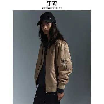 快2025了...谁还没拥有一件美式休闲棉服❓