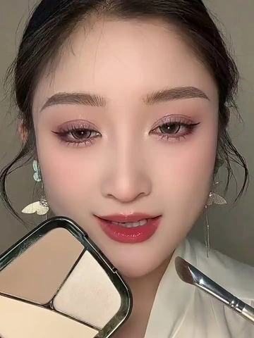 扁平脸沾了这修容盘！立体得不像话！
