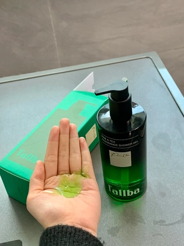 油痘肌救星！愈创木沐浴露，开启净痘留香新体验