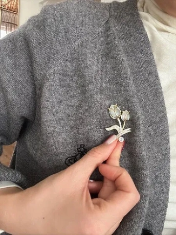 这是“优雅氛围制造机”吧！！穿搭质感硬是被提起来了