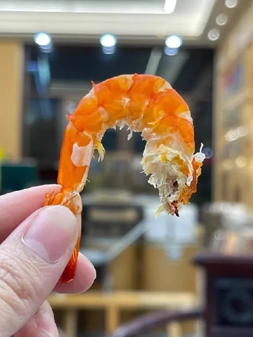 海鲜控疯狂心动！这虾干好吃到舔手指！
