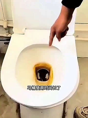 🚽清洁神器！一刷打造洁净如新的马桶