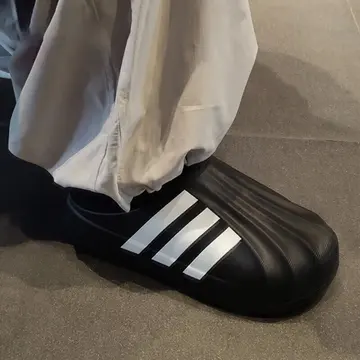 💥夏日必备｜阿迪达斯三叶草拖鞋超酷炫！👡