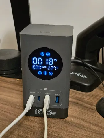 这个公牛桌面充电站我真的锁死！