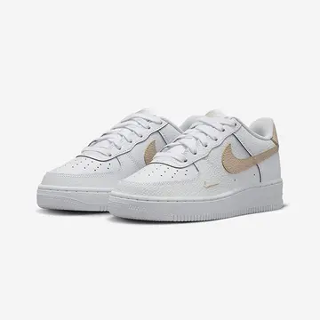NIKE 耐克大童鞋，萌娃出行必备😍