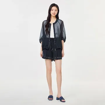 气质感拉满！这件轻薄网纱短外套真的绝~