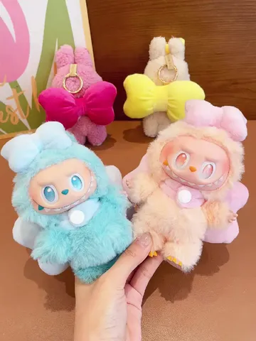 是谁给Labubu穿上娃衣后，可爱值狂飙..