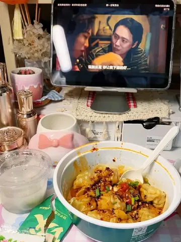 袁记鲜虾蟹籽云吞！！自己煮比店里便宜好多！