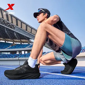 跑步必备！特步薄底香菜2代跑鞋让你畅跑无忧